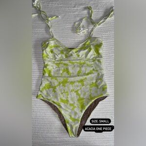 Acacia one piece
